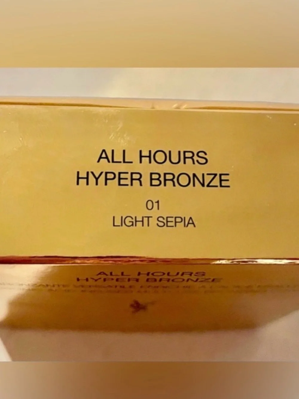 YSL Bronzer All Hours Hyper Bronze Powder     Color 01 = Light Sepia  *Brand New